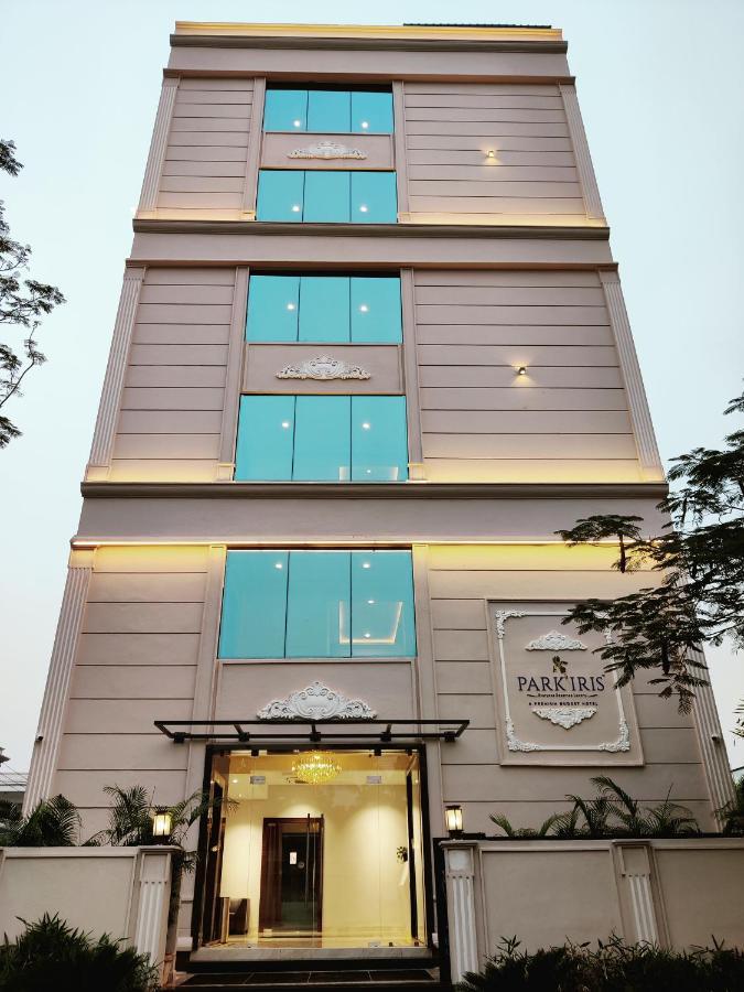 Park Iris Hotels, Bharathi Nagar Виджаявада Экстерьер фото