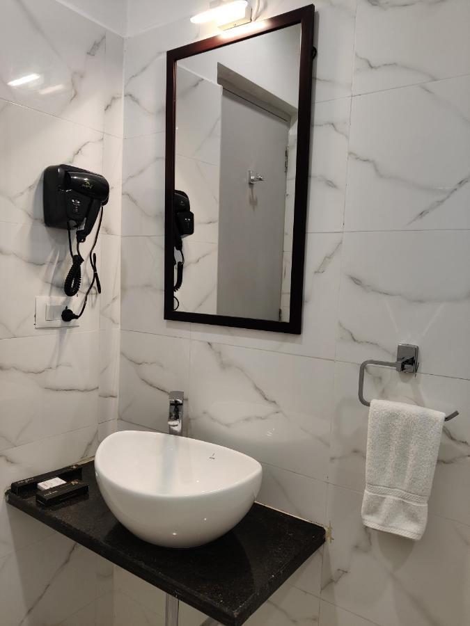 Park Iris Hotels, Bharathi Nagar Виджаявада Экстерьер фото